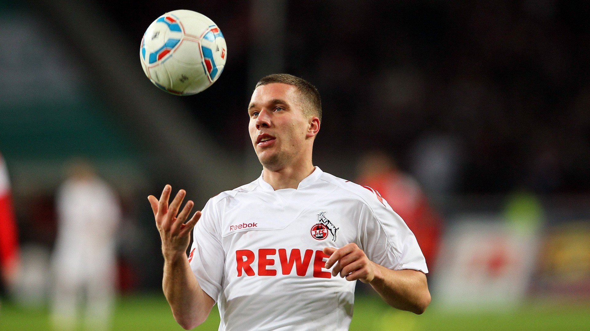 Karsa意外战胜巴塞罗那,险胜引爆全场!赛场气氛高涨